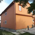 Affittacamere Lucia Mundanije