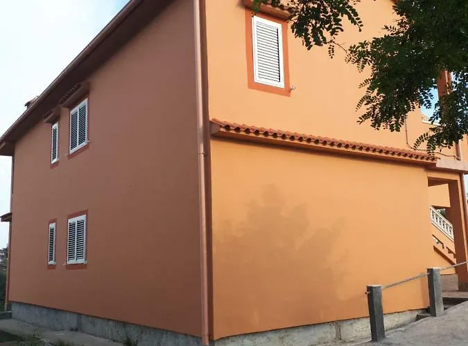 Gostinjska kuća Lucia Mundanije